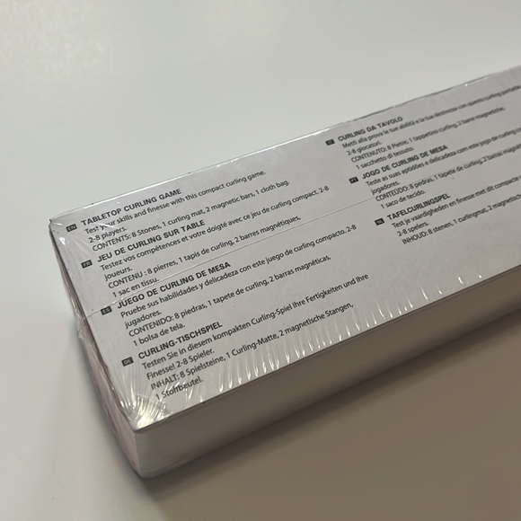 Table Top Curling Game / Kikkerland / New - Picture 6 of 9